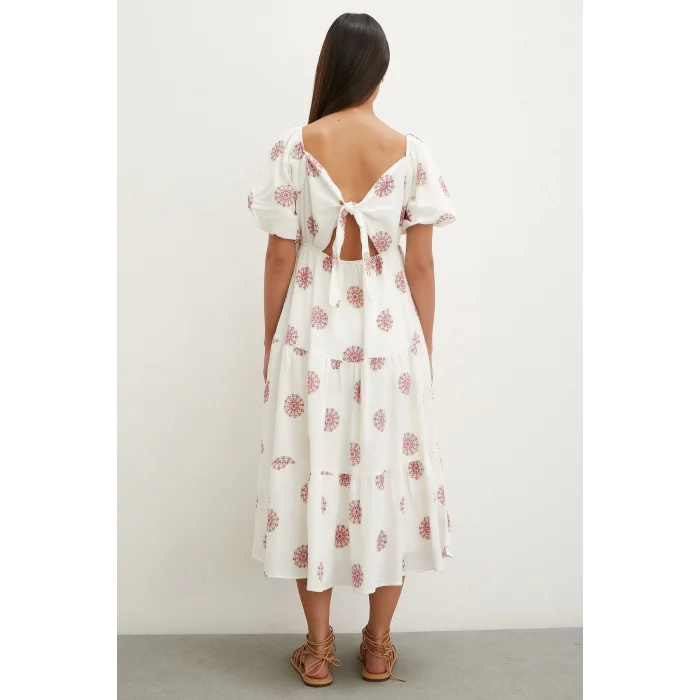 Sırtı Fiyonklu Keten Elbise Pembe