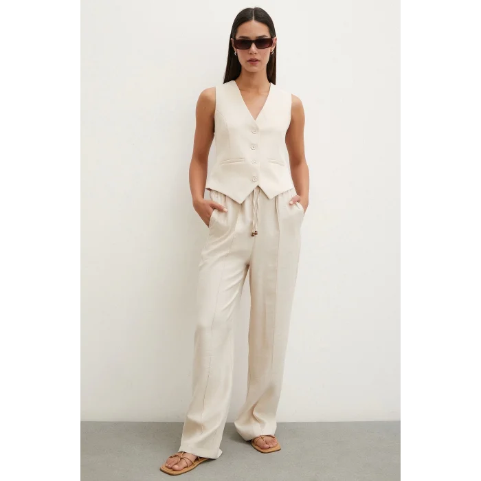 Belden Bağlamalı Pantolon Bej