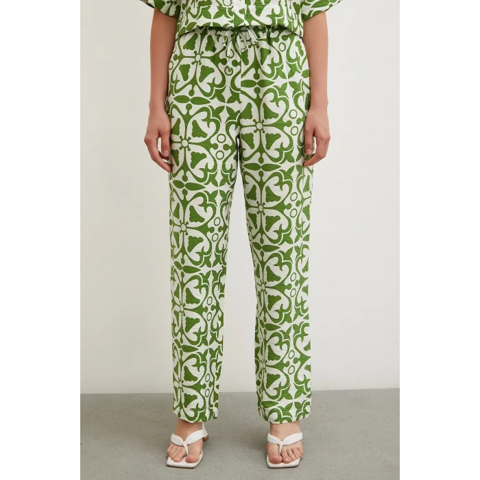 Beli Lastikli Boru Paça Pantolon Yeşil