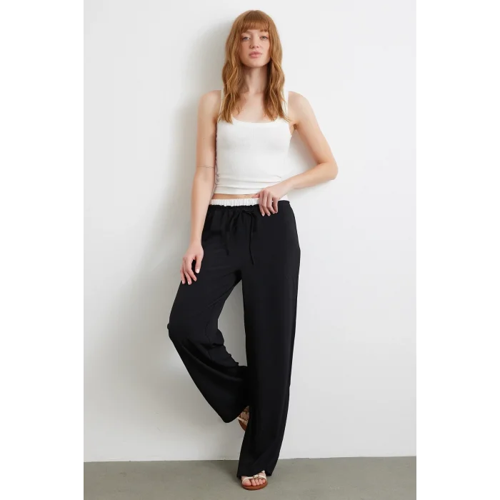Bel Bantlı Wide Leg Pantolon Siyah