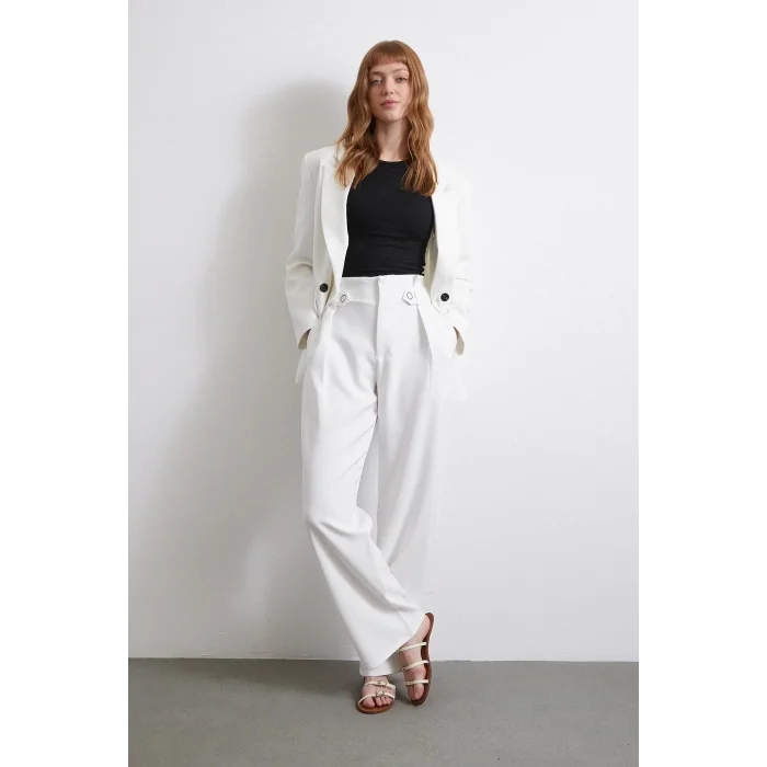 Bel Detaylı Wide Leg Pantolon Ekru