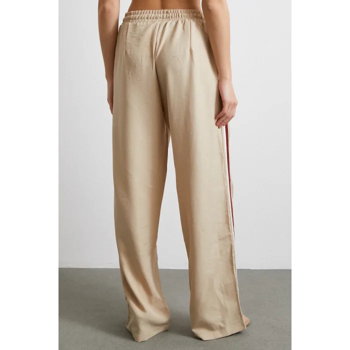 Beli Lastikli Çift Şeritli Pantolon Bej