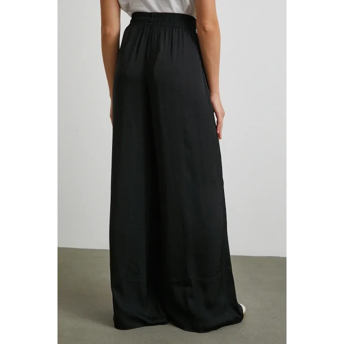 Beli Lastikli Dökümlü Geniş Paça Pantolon Siyah