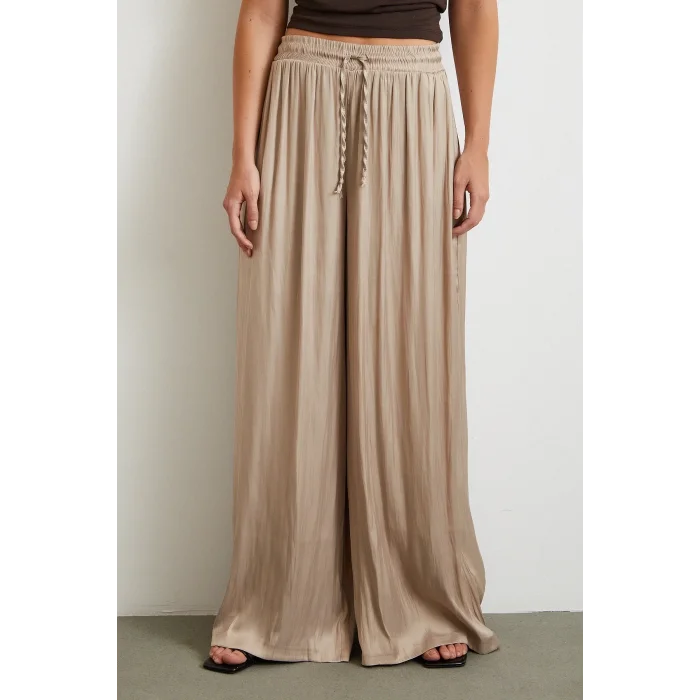 Beli Lastikli Geniş Paça Büzgülü Pantolon Bej
