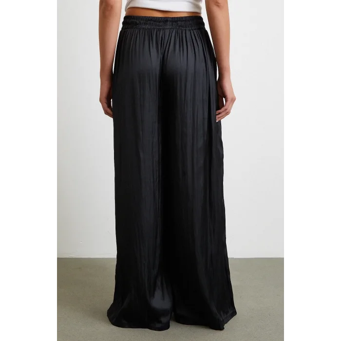 Beli Lastikli Geniş Paça Büzgülü Pantolon Siyah