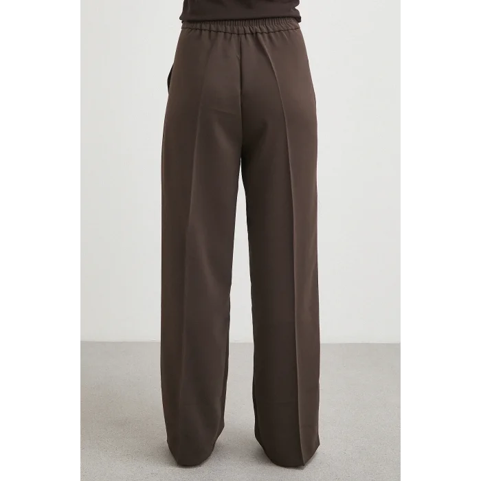 Beli Lastikli Pileli Geniş Paça Pantolon Kahve