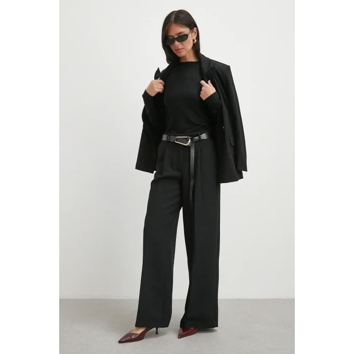 Deri Kemerli Geniş Paça Pantolon Siyah