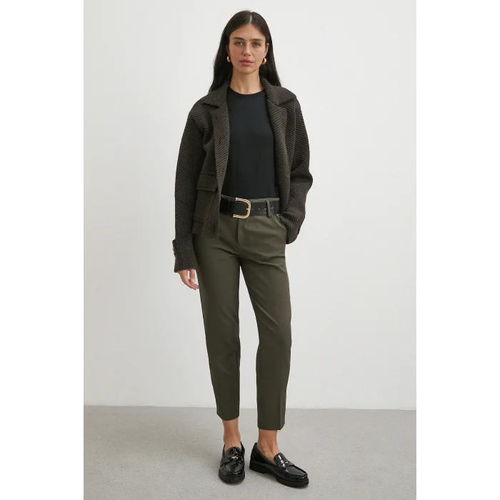 Kemerli Havuç Paça Pantolon Haki