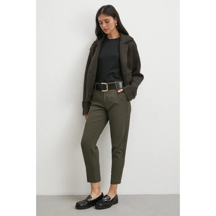 Kemerli Havuç Paça Pantolon Haki