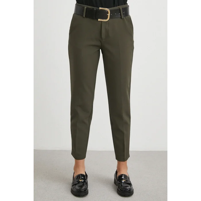 Kemerli Havuç Paça Pantolon Haki