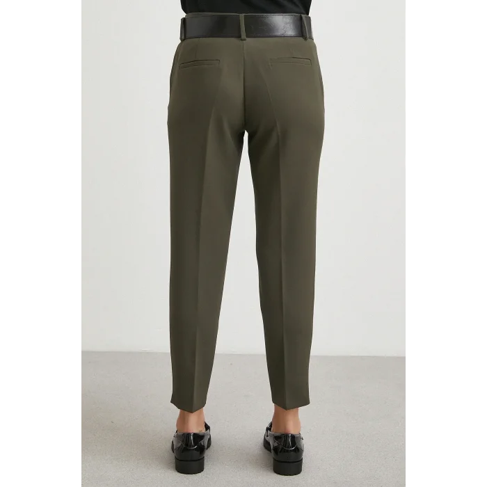 Kemerli Havuç Paça Pantolon Haki