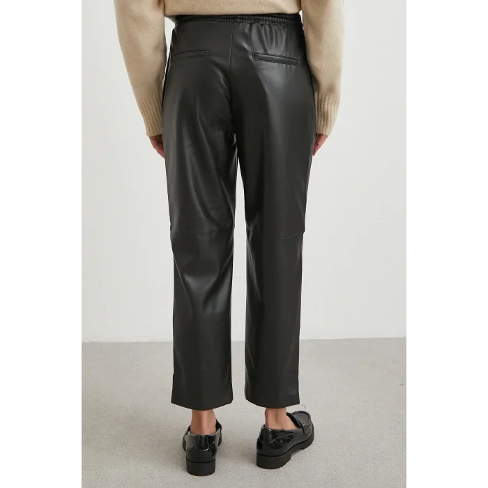 Kemerli Lastikli Deri Pantolon Siyah