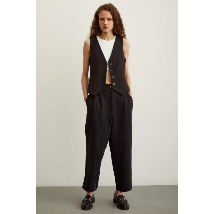 Önü Çift Pileli Pantolon Siyah