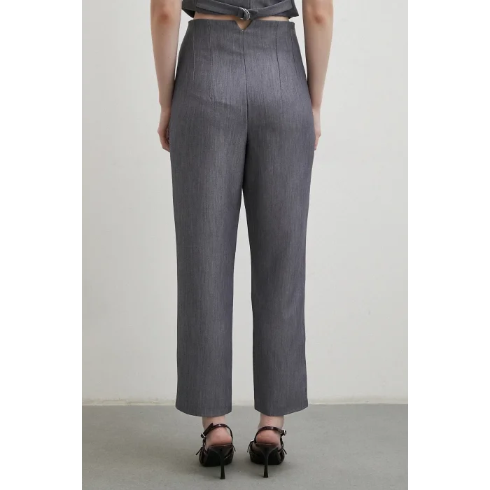 Önü Pensli Skinny Kumaş Pantolon Antirasit