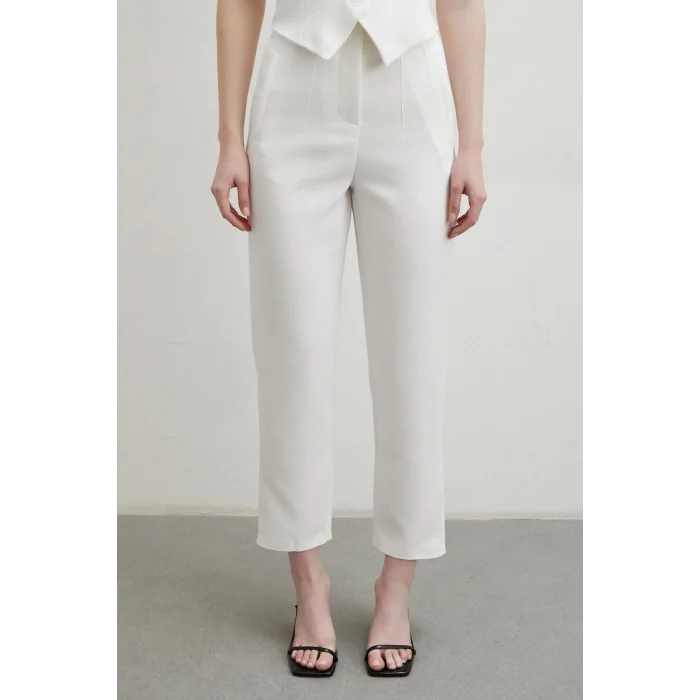 Önü Pensli Skinny Kumaş Pantolon Ekru