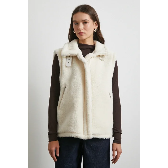 Yaka Detaylı Yumoş Yelek Ekru