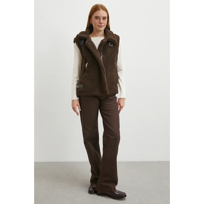 Yaka Detaylı Yumoş Yelek Kahve