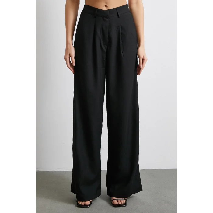 Yüksek Bel Beli Lastikli Geniş Paça Pantolon Siyah