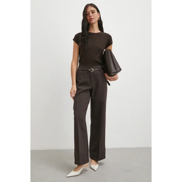 Yüksek Bel Paça Detaylı Kemerli Pantolon Kahve