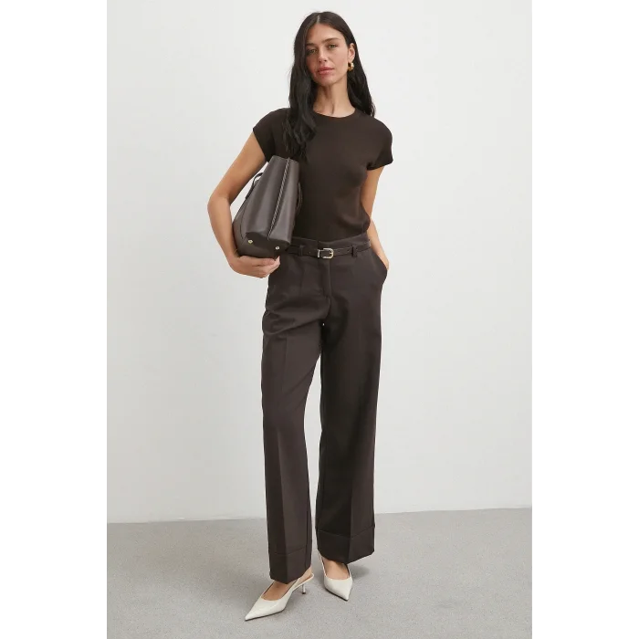 Yüksek Bel Paça Detaylı Kemerli Pantolon Kahve