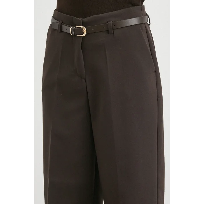 Yüksek Bel Paça Detaylı Kemerli Pantolon Kahve