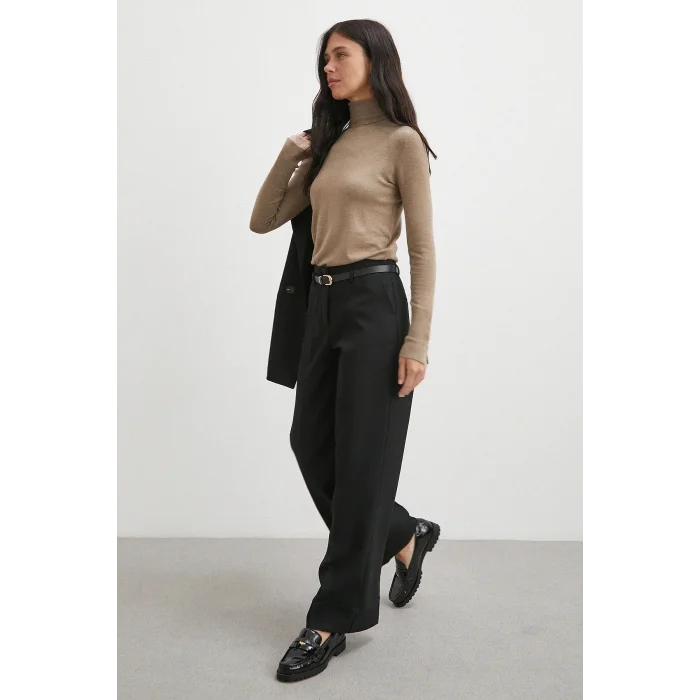 Yüksek Bel Paça Detaylı Kemerli Pantolon Siyah