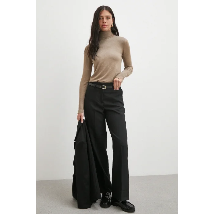 Yüksek Bel Paça Detaylı Kemerli Pantolon Siyah
