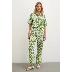 Beli Lastikli Boru Paça Pantolon Yeşil