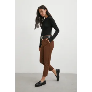 Kemerli Havuç Paça Pantolon Kahve