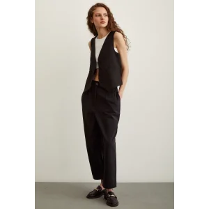 Önü Çift Pileli Pantolon Siyah