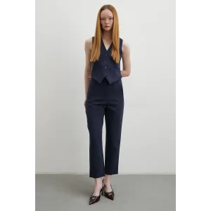 Önü Pensli Skinny Kumaş Pantolon Lacivert