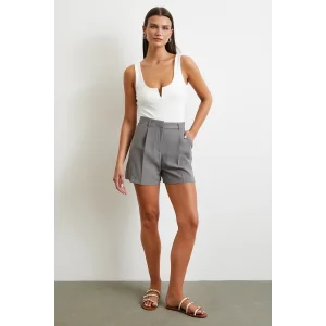 Piliseli Cepli Şort Gri