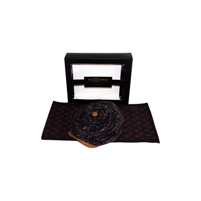 Lacivert Desenli Şal - Deri Kasket Şapka Takım