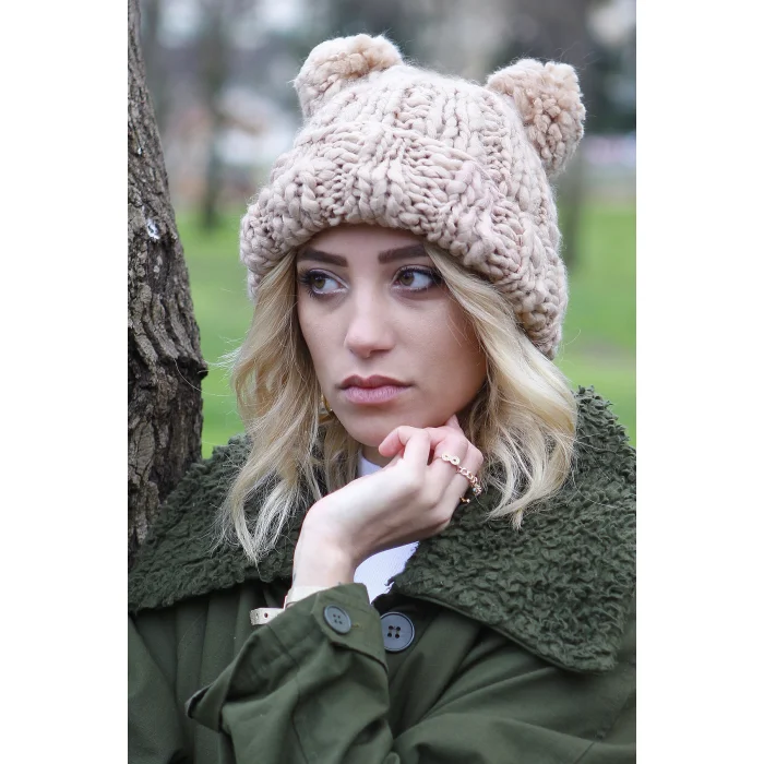 Çift Ponponlu Kadın Bej Bere 4114