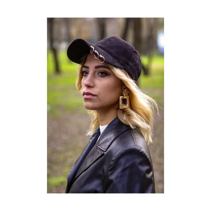 Zımbalı Kadın Kep 6249