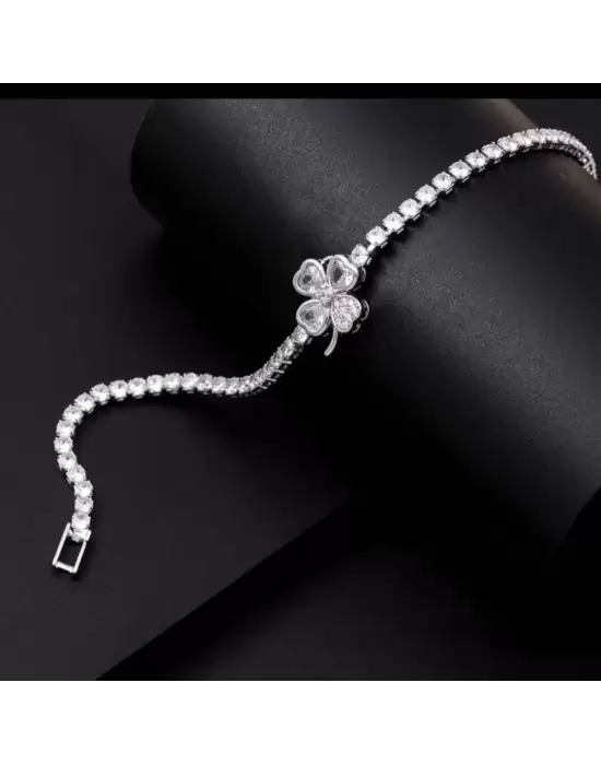 Zircon  Yonca Bileklik