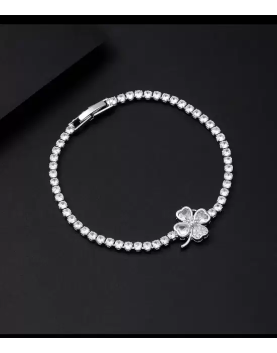 Zircon  Yonca Bileklik