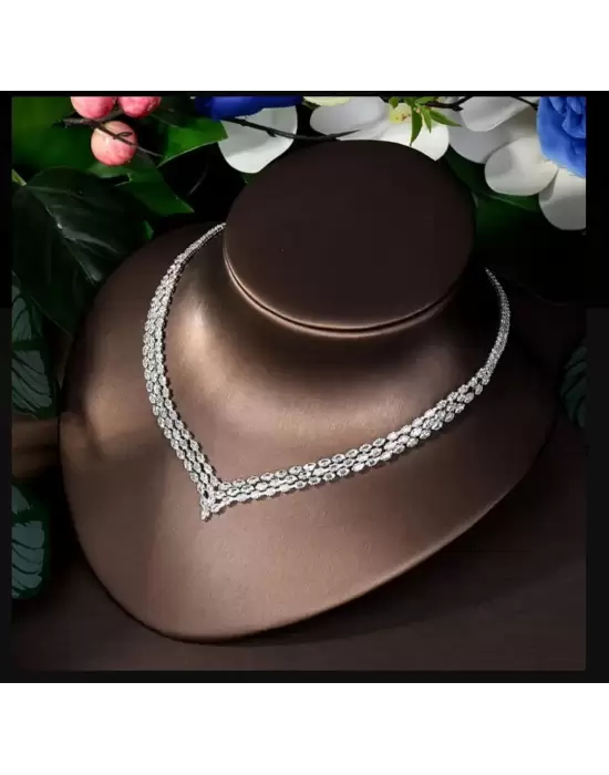 Zircon Set (Kolye Bileklik Küpe Yüzük)