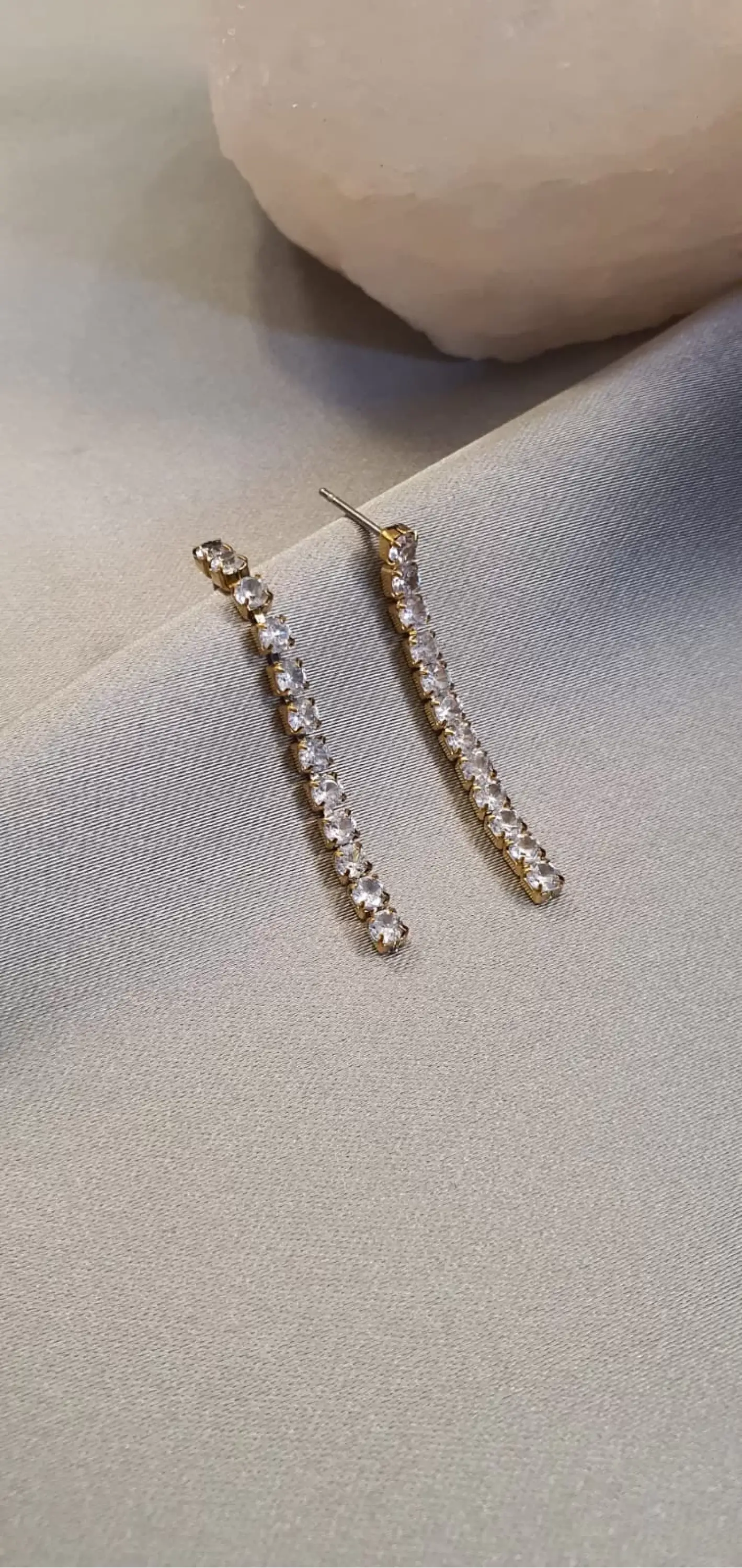 Zircon Su Yolu Küpe (Gold)