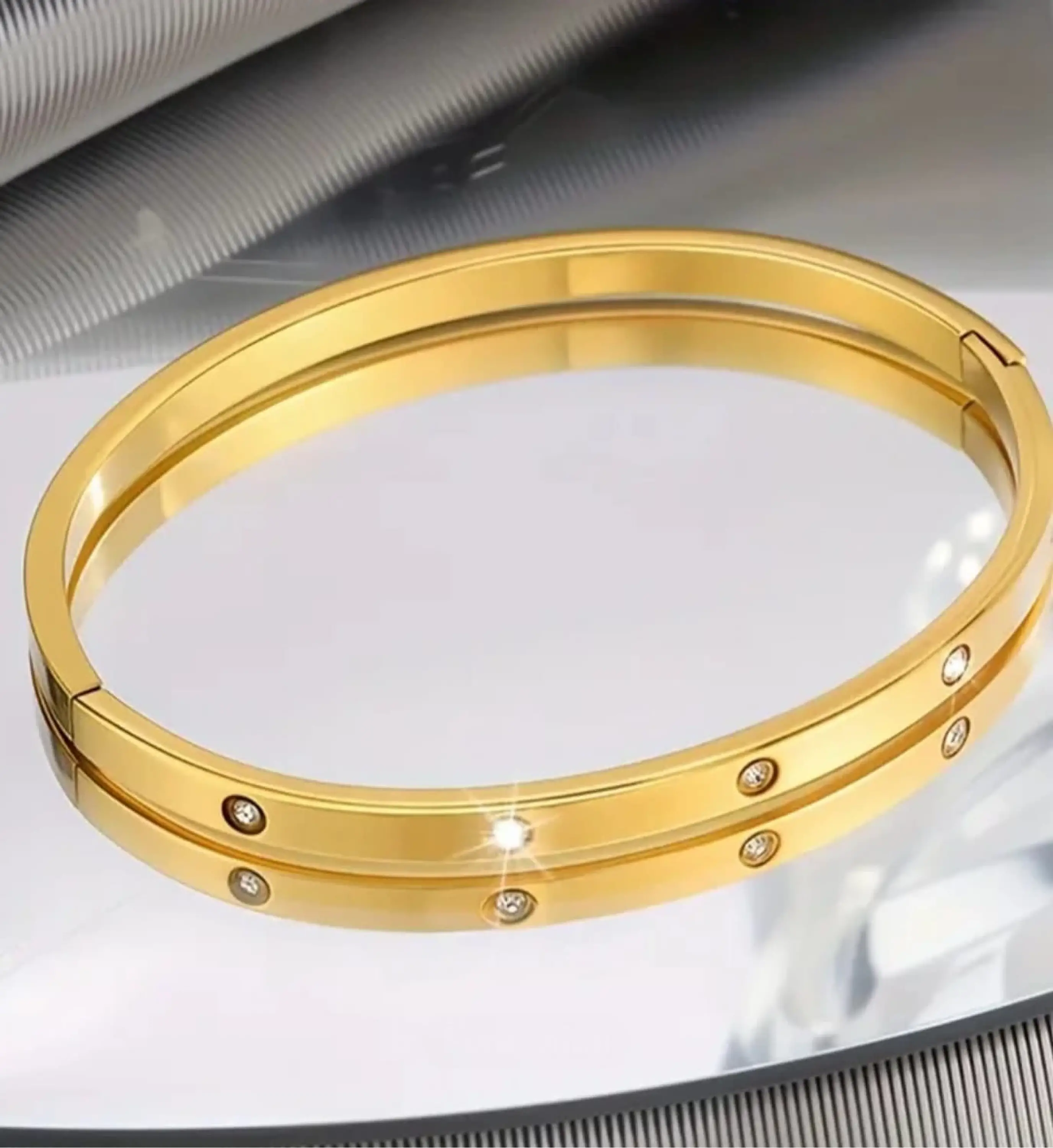 Çelik Taşlı Kelepçe