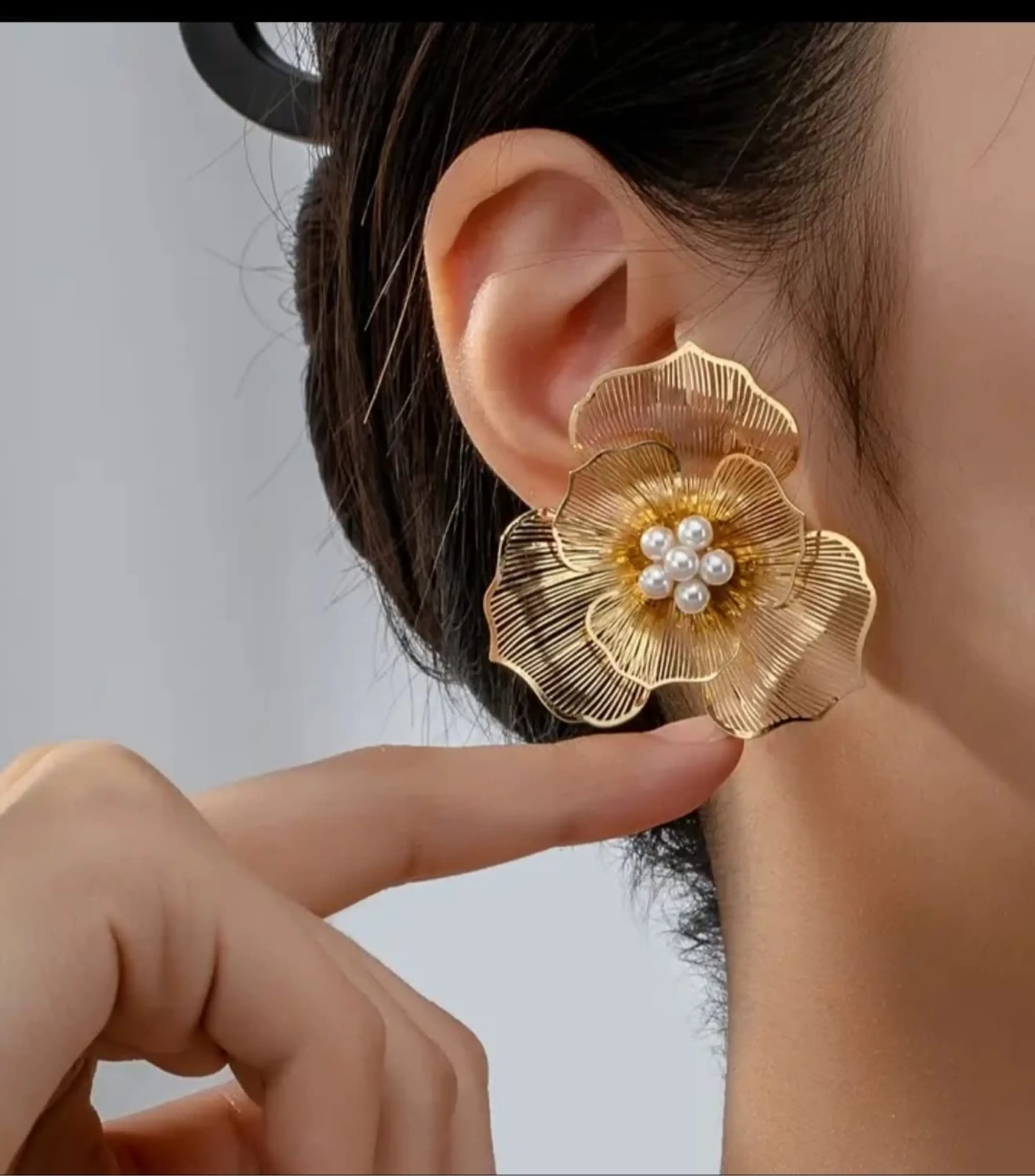 Çiçek Tasarım Küpe