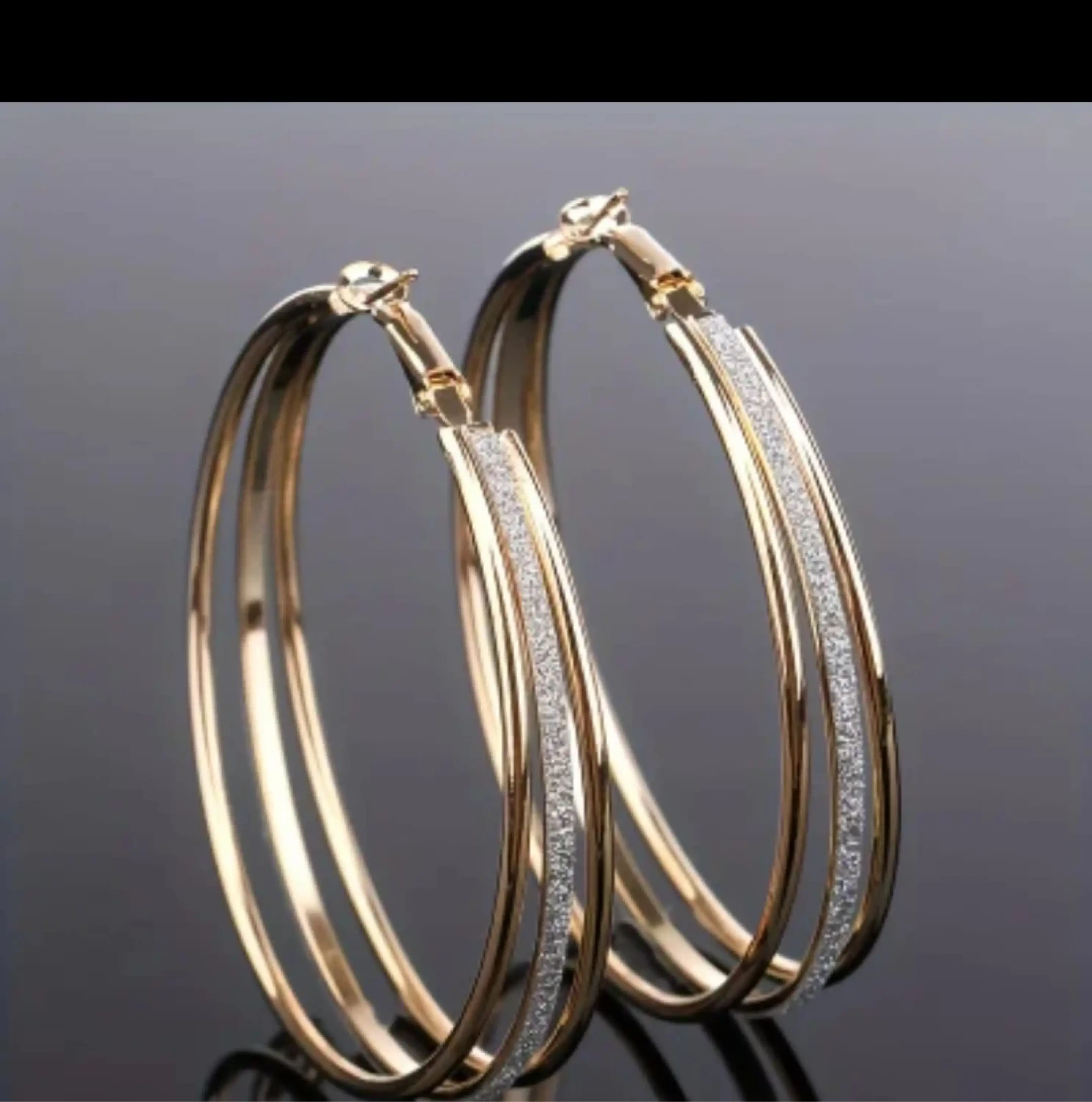 DAIRE TASARIMLI HALKA KÜPE