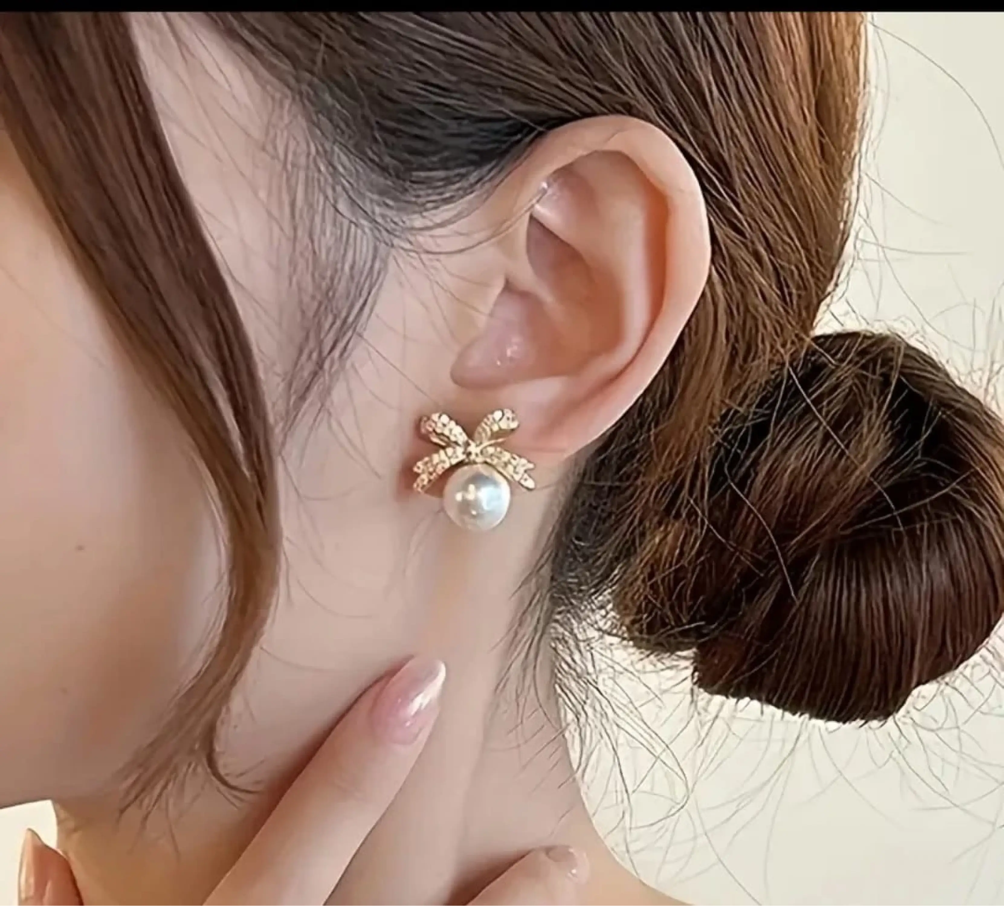 İnci Detaylı Klomensen Küpe