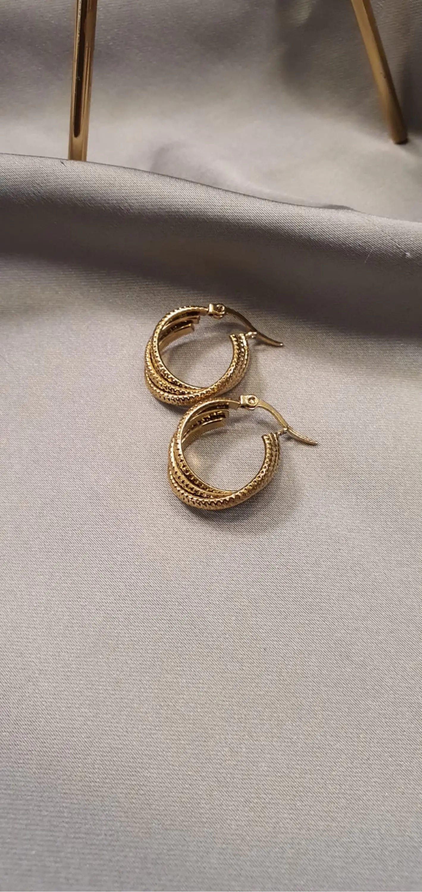 ÜÇ KATMANLI HALKA KÜPE