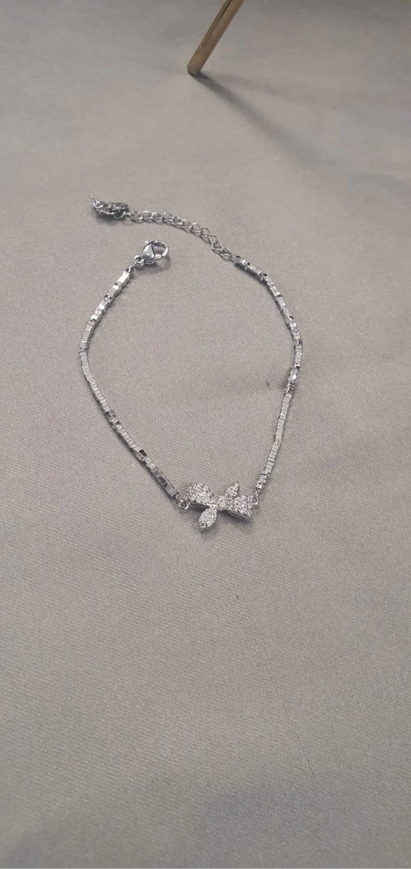 Michela Bileklik (hn)