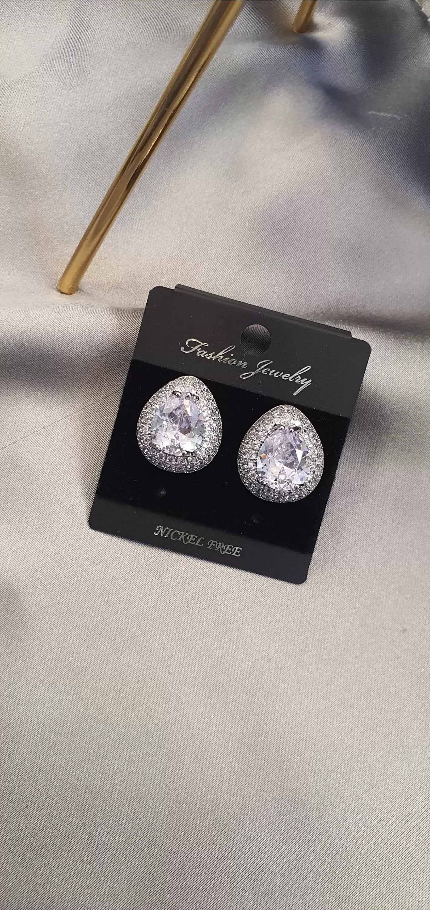 Zircon Milliees Küpe