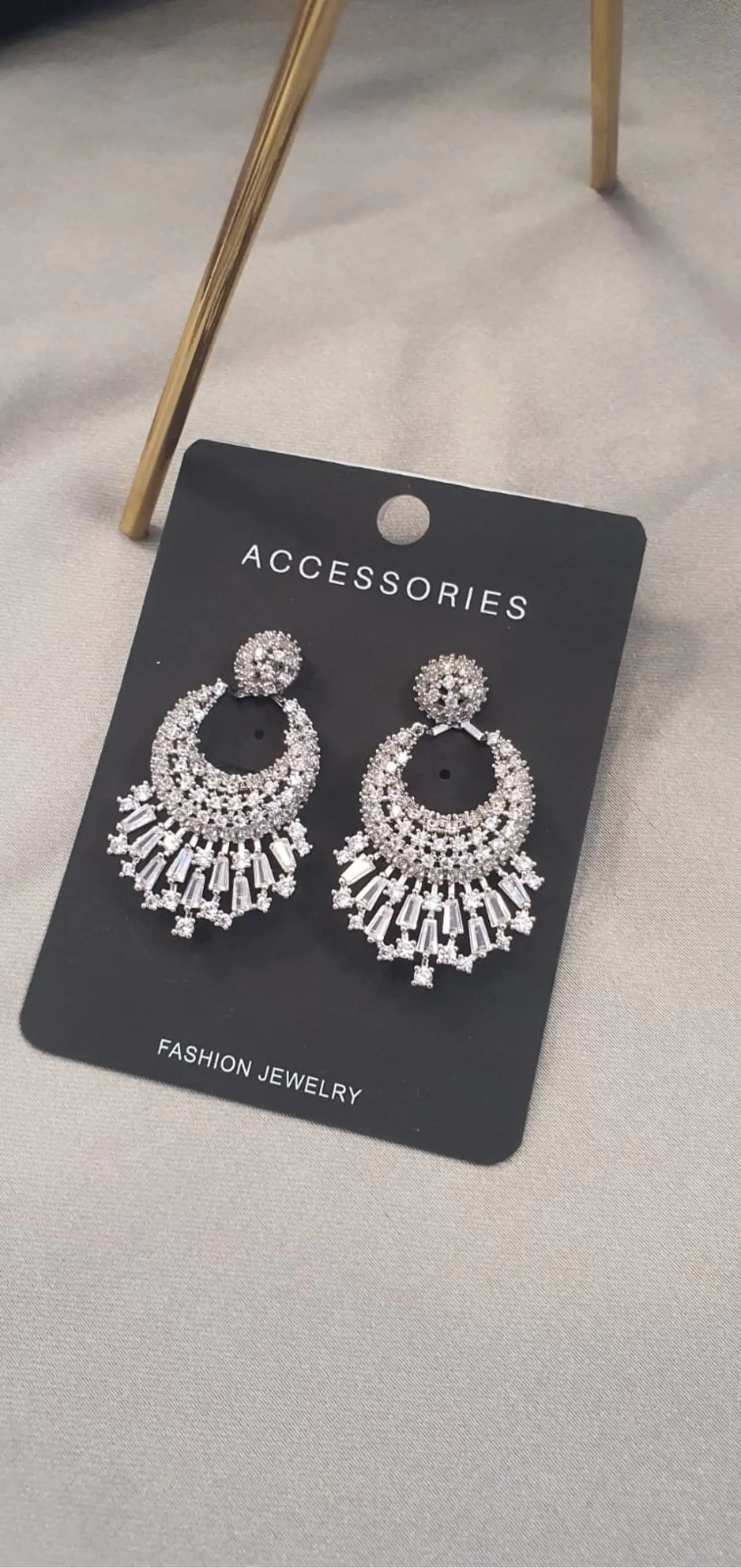 Zircon Gloriana Vip Küpe