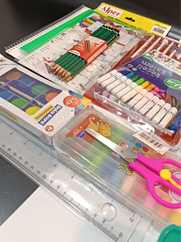 En Kullanışlı Okul Kırtasiye Seti 16 Çeşit Ürün