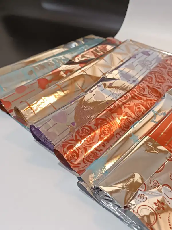 Metalize Hediye Paketi Bantlı Yapışkanlı 40x60 cm 25 Adet