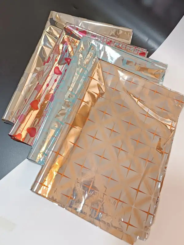 Metalize Hediye Paketi Bantlı Yapışkanlı 40x60 cm 25 Adet